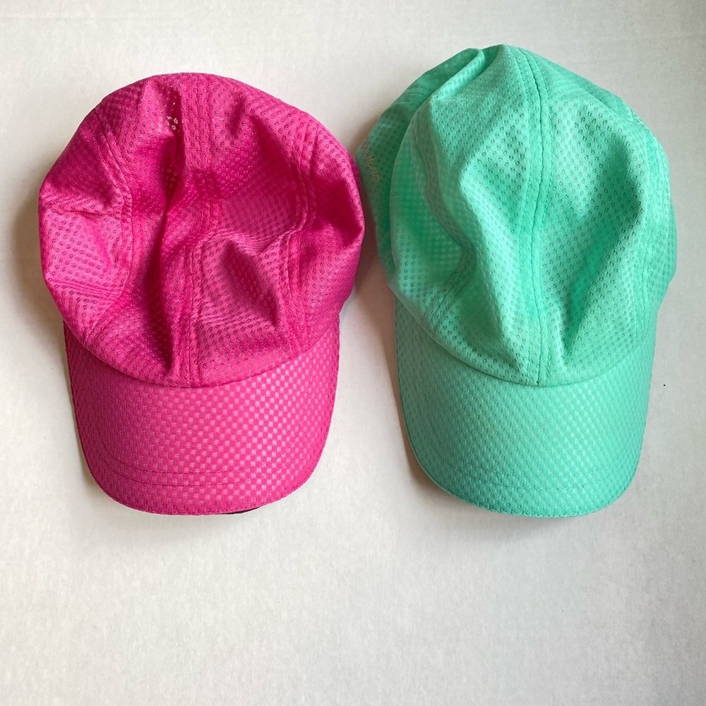 Womens set of 2 mesh baseball caps. Pink and teal